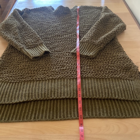 Zenana Premium boutique store sweater, army green. Worn but in good condition. - Picture 7 of 9